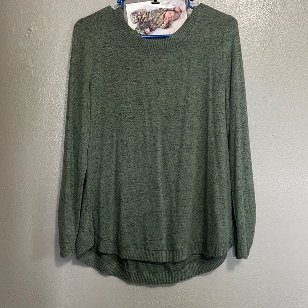 3/4 sleeve shirt